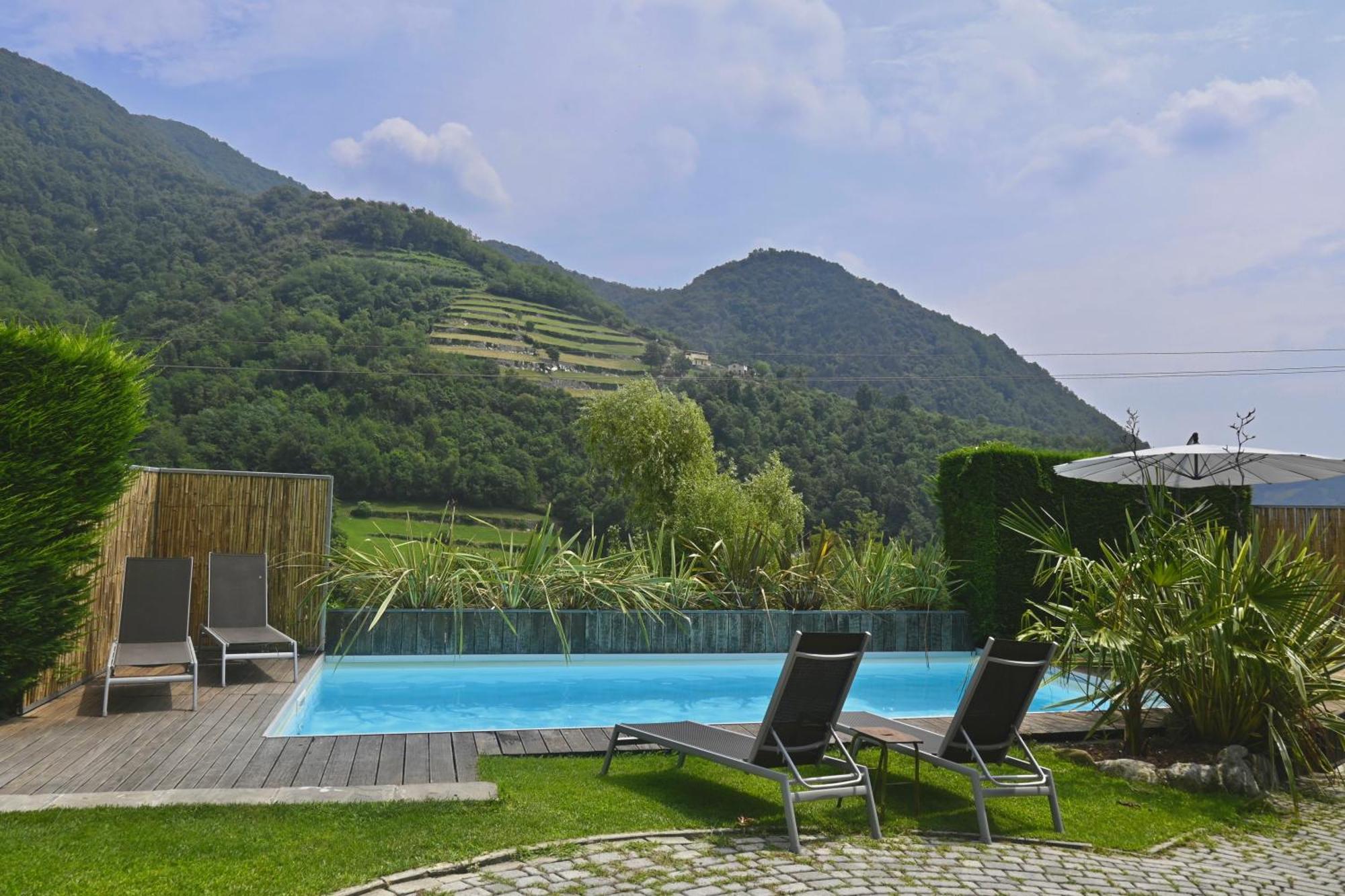 บีแอนด์บี กาซา เดล นอนโน Bed & Breakfast Adrara San Rocco ภายนอก รูปภาพ