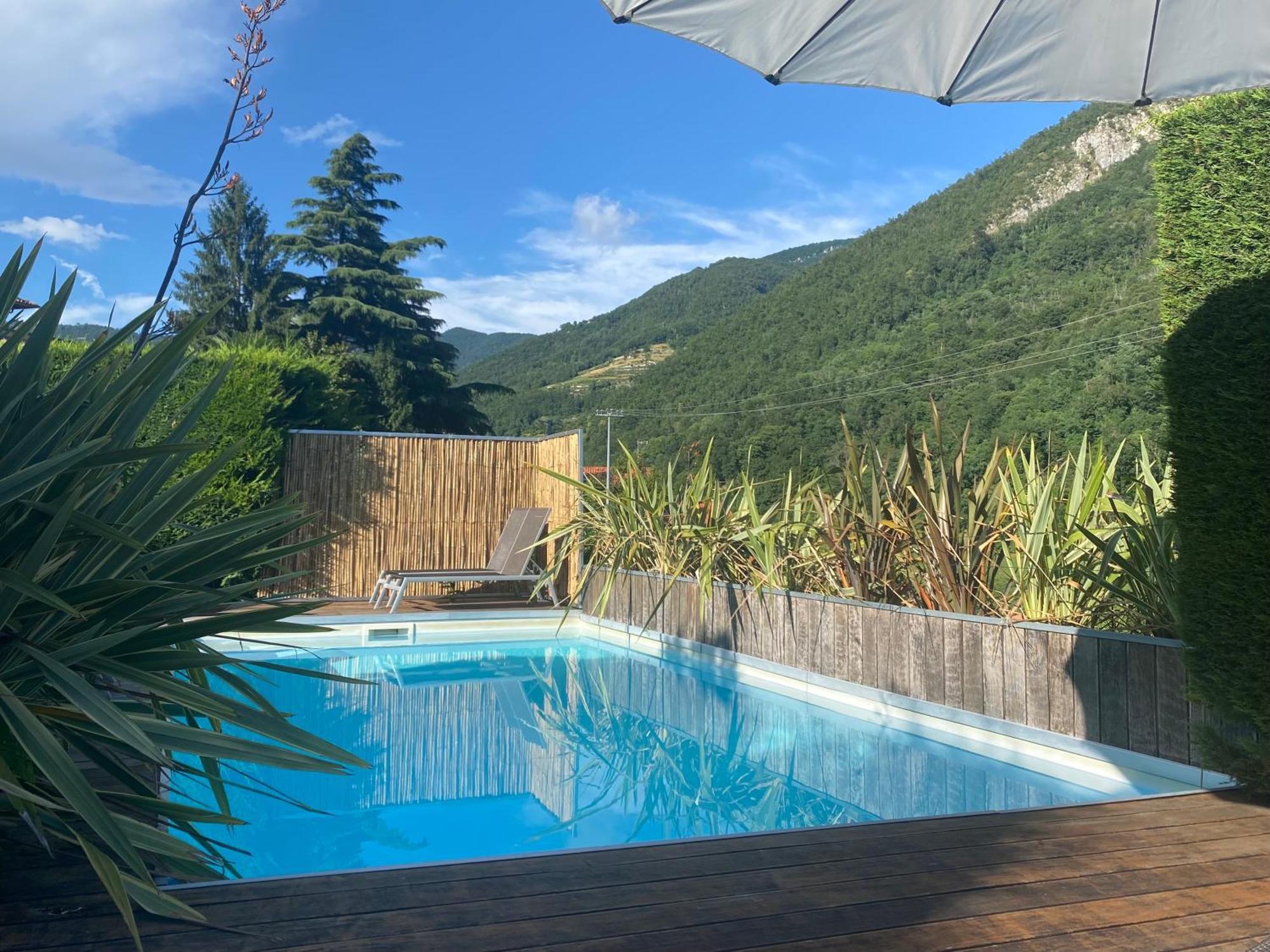บีแอนด์บี กาซา เดล นอนโน Bed & Breakfast Adrara San Rocco ภายนอก รูปภาพ