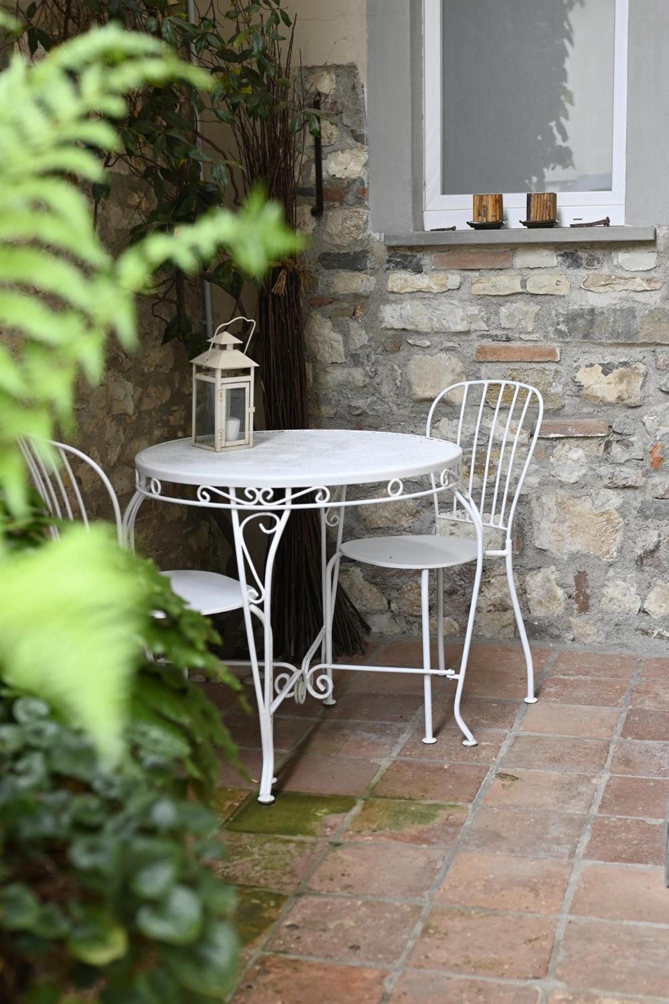 บีแอนด์บี กาซา เดล นอนโน Bed & Breakfast Adrara San Rocco ภายนอก รูปภาพ